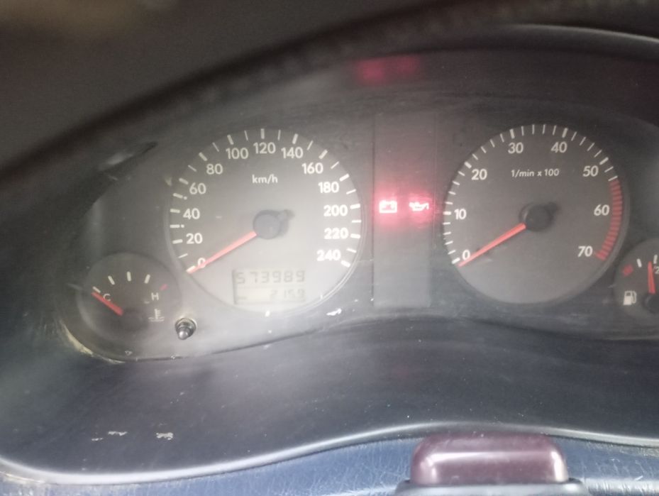 Продам хорошую машину