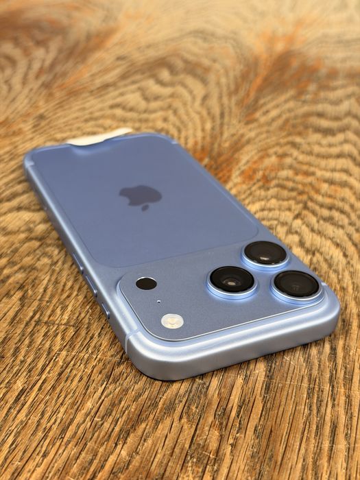 Iphone / 18 Pro / NOU / Garantie / Glaciar / 256 GB