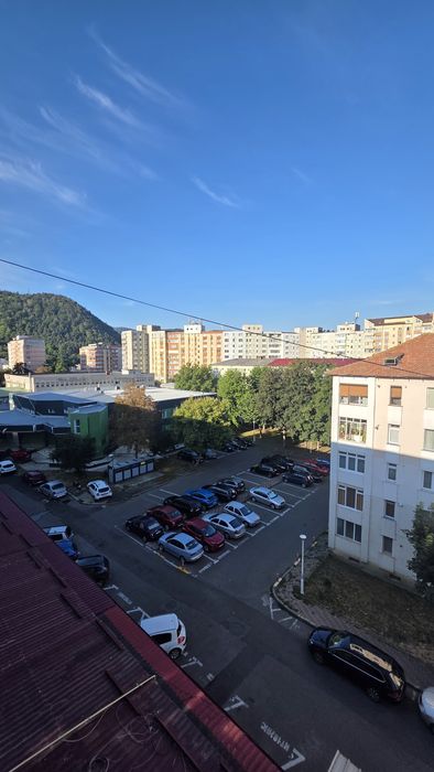 Apartament  2 camere, 54 mp, semidecomandat, etaj 4 acoperit,