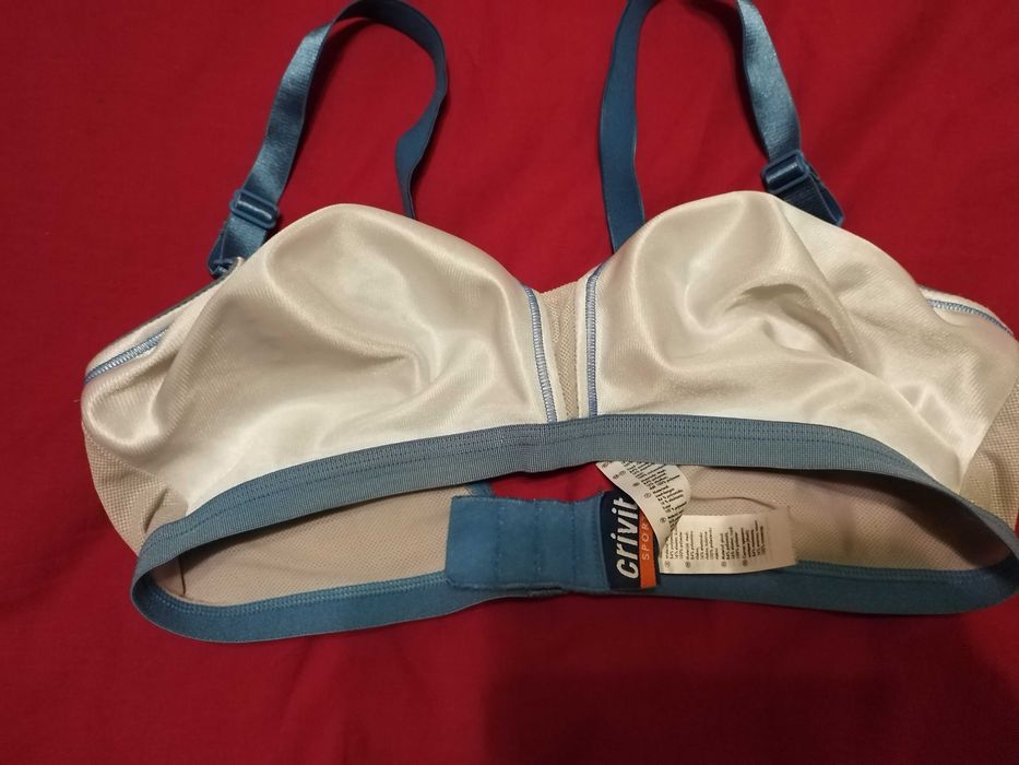 Sutien sport de la: Crivit, alb cu bleu. Marime EUR: 80C! Purtat 1 dat