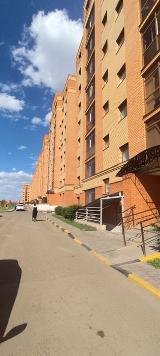 Продам 4-комн квартиру на Муканова