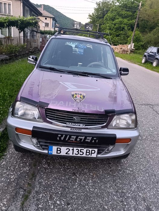 Daihatsu terios , golf 4