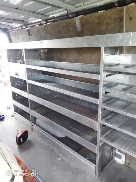 Стелаж за бус или работилница