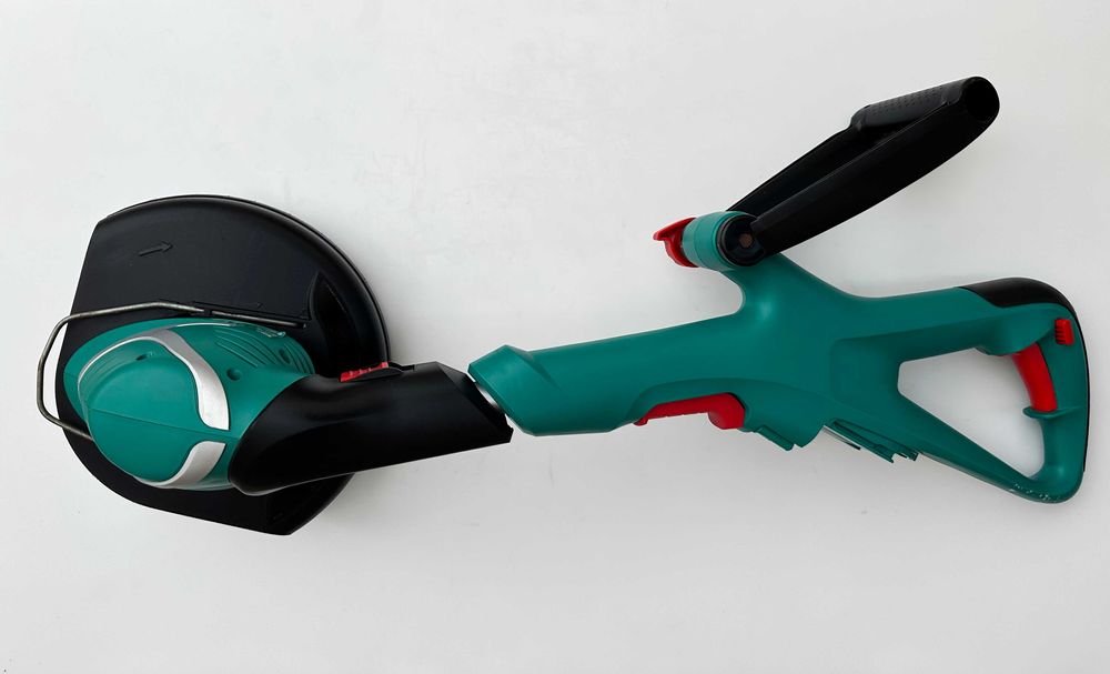 BOSCH ART 26-18 Li - Акумулаторен тример 18V 2.5Ah като нов!