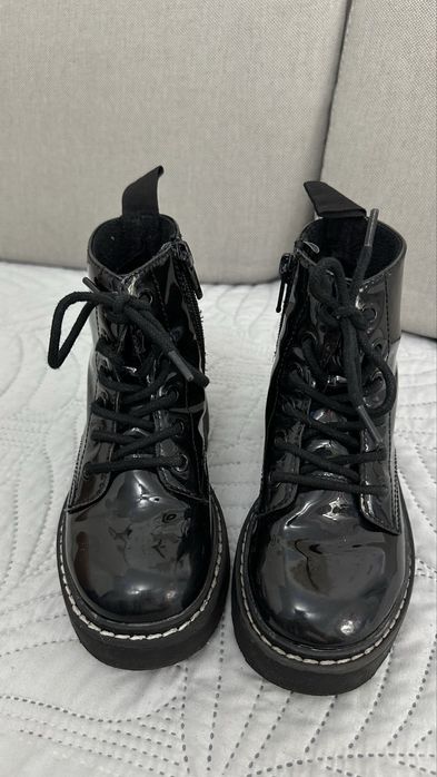 Ботинки для девочки 28 р