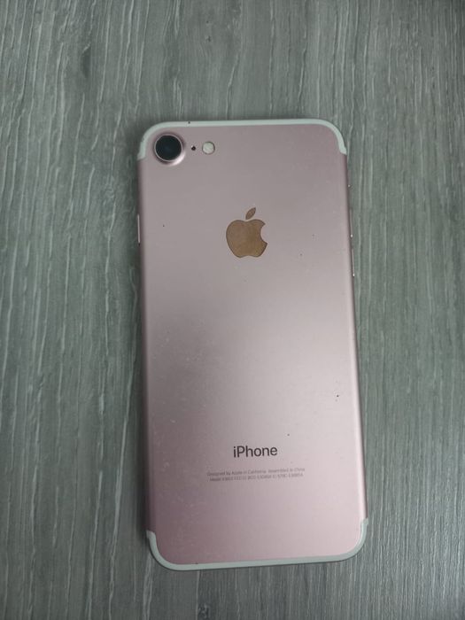 Iphone 7 хороший состояние
