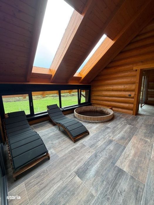 Cabana exclusivista din lemn rotund, 5500mp teren, Sucevita