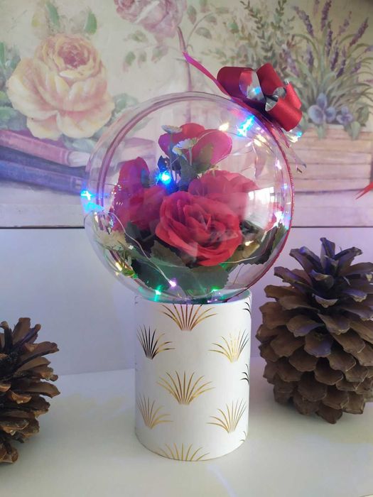 Роза,цвете ,букет в стъклена сфера,стъкленица с лед осветление!Подарък