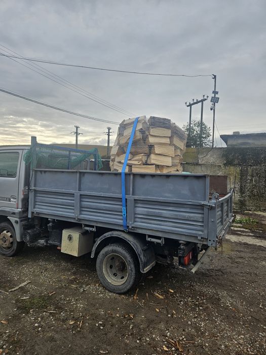 Lemn de foc tăiat si crapat