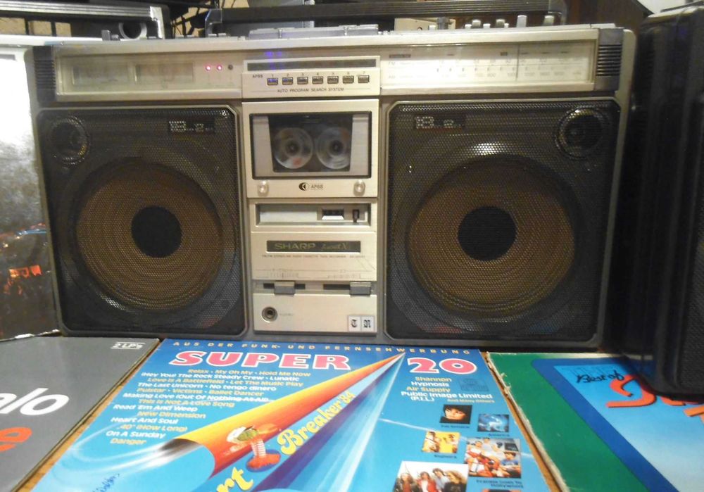 Sharp GF-505ST /la 230V/Woofers 18cm/Stereo Cass Recorder