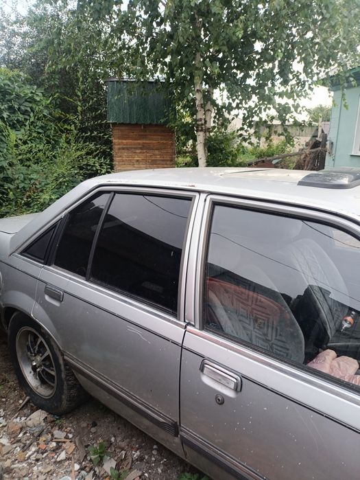 Opel rekord berlina 2l