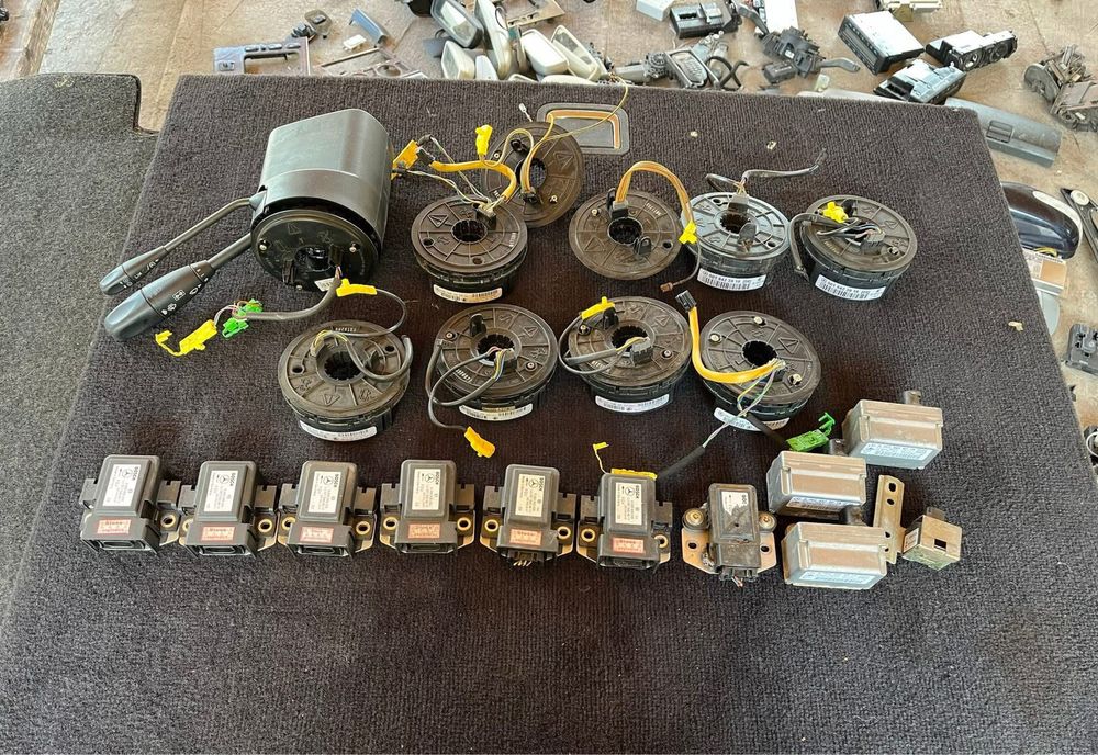 части за Mercedes W211 W203 W209 W210 W220