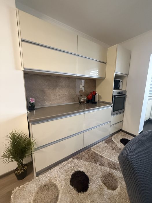 Vand apartament 2 camere Pb et 2 Oradea zona Nufarul