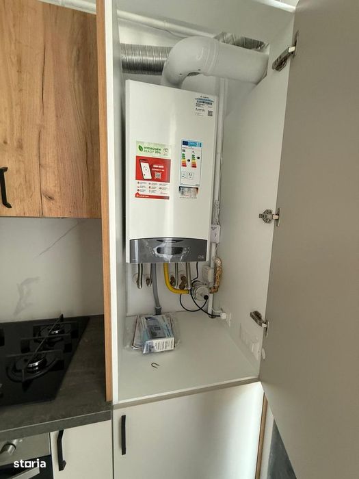 Intrare Obcini - Microapartament cu 2 camere semidecomandate.