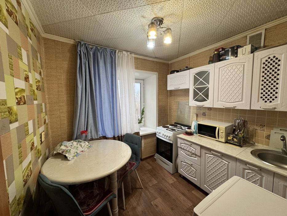 Продается 2-комнатная квартира