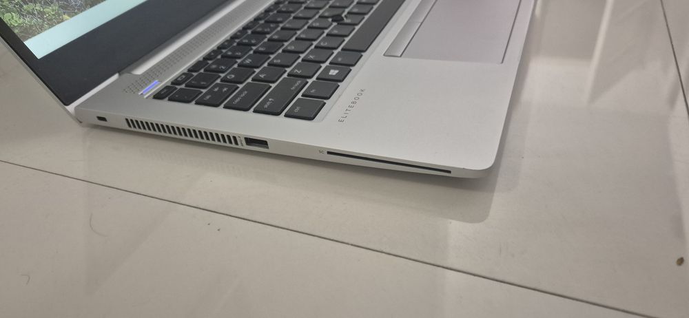 Hp 830 G6 I7- 8665U Display 13.3 inch