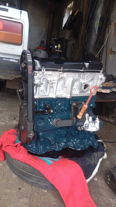 Продам двигатель Ауди 1.8