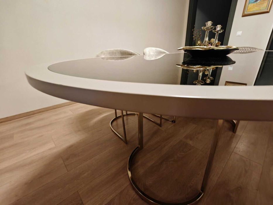 Модерна масивна маса /ИЗГОДНО/