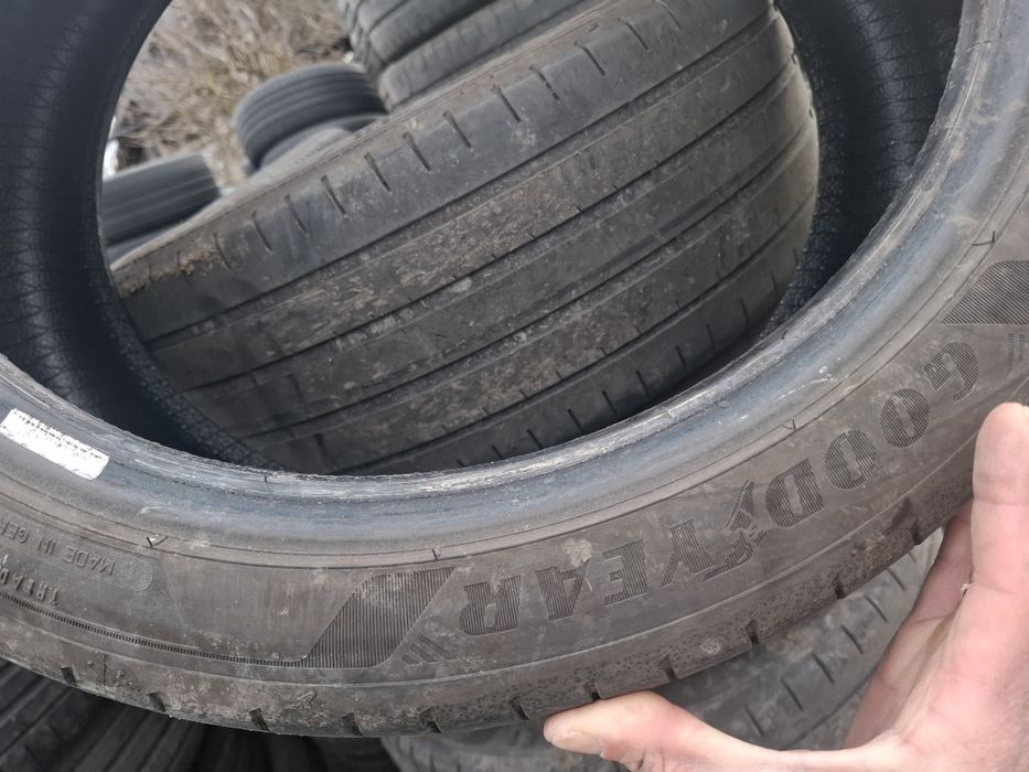 Vand set 4 anvelope 225 40 18 goodyear bune de vara dot 2023