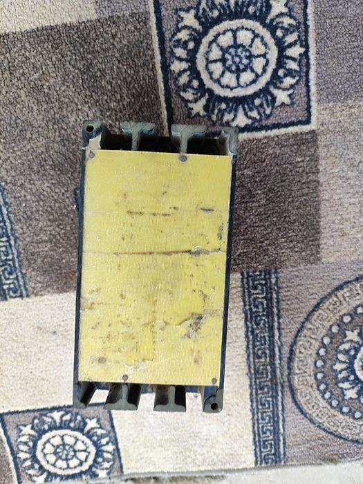 Автомат выключател