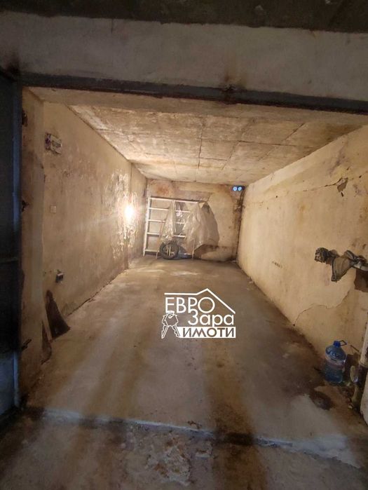 Гараж за продажба в идеален център