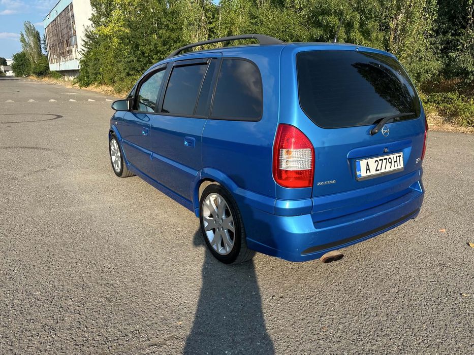 Opel Zafira OPC