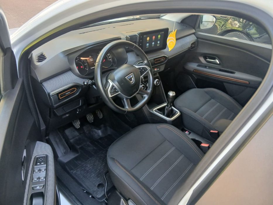 Dacia sandero stepway  proprietar an 2022 benzina cp 100 km 89521