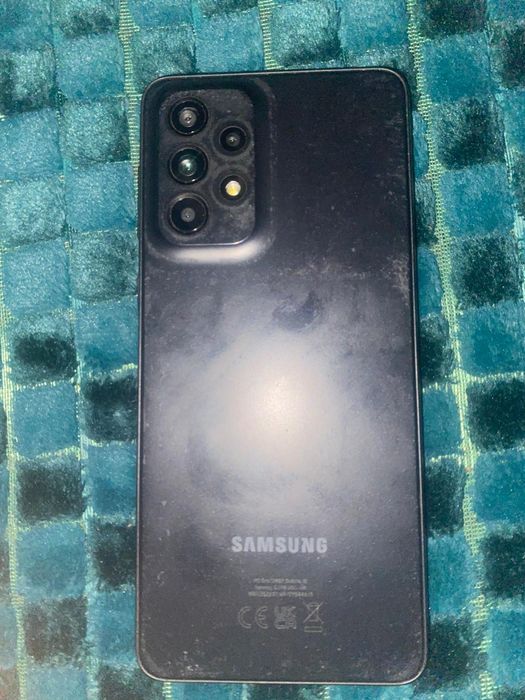 Vând Samsung A33