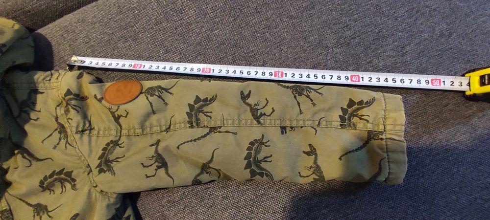 Парка на динозаври H&M