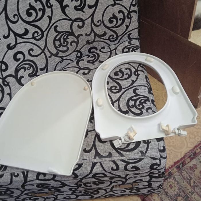 Продаю сиденье для унитаза б/у