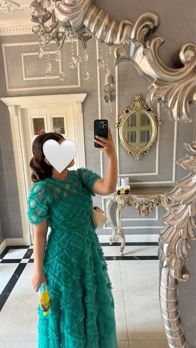 Продам платье 28000