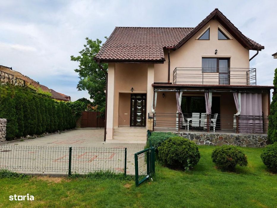 Casa individuala  +311mp teren zona Calea Poplacii