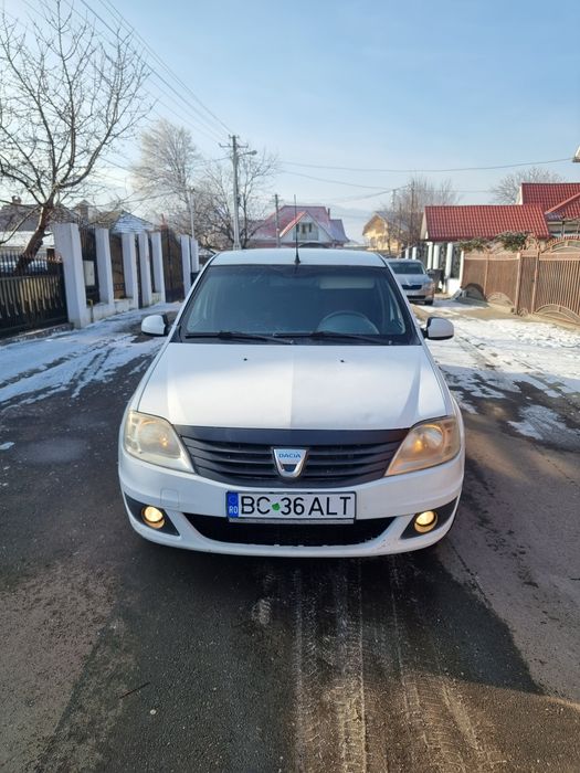 Vând logan 1.4 benzina