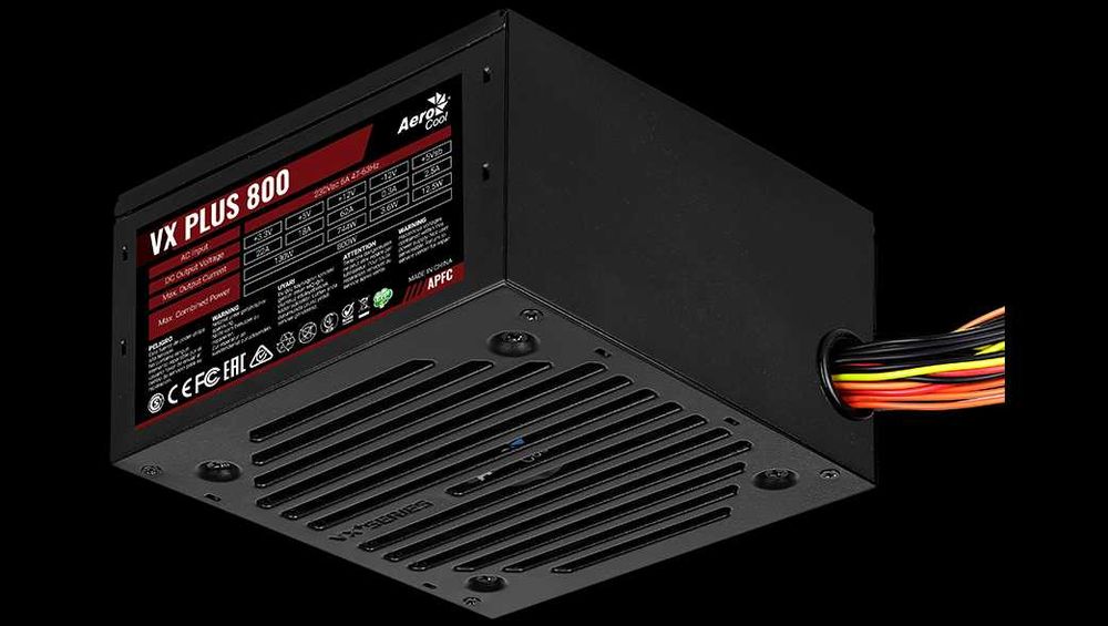Блок питания AeroCool VX Plus 800W — в отличном состоянии