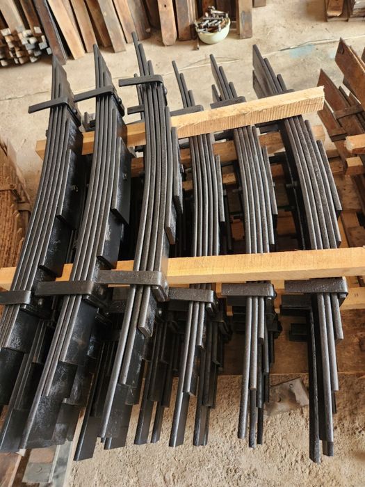 Рессор пер-зад (под) коренной лист Исузу грузовой! Автобус