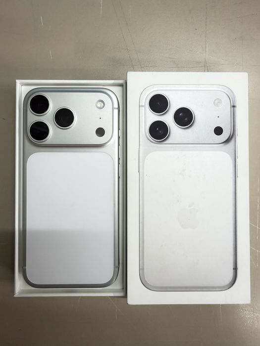 Iphone 17 pro 512 silver Esim