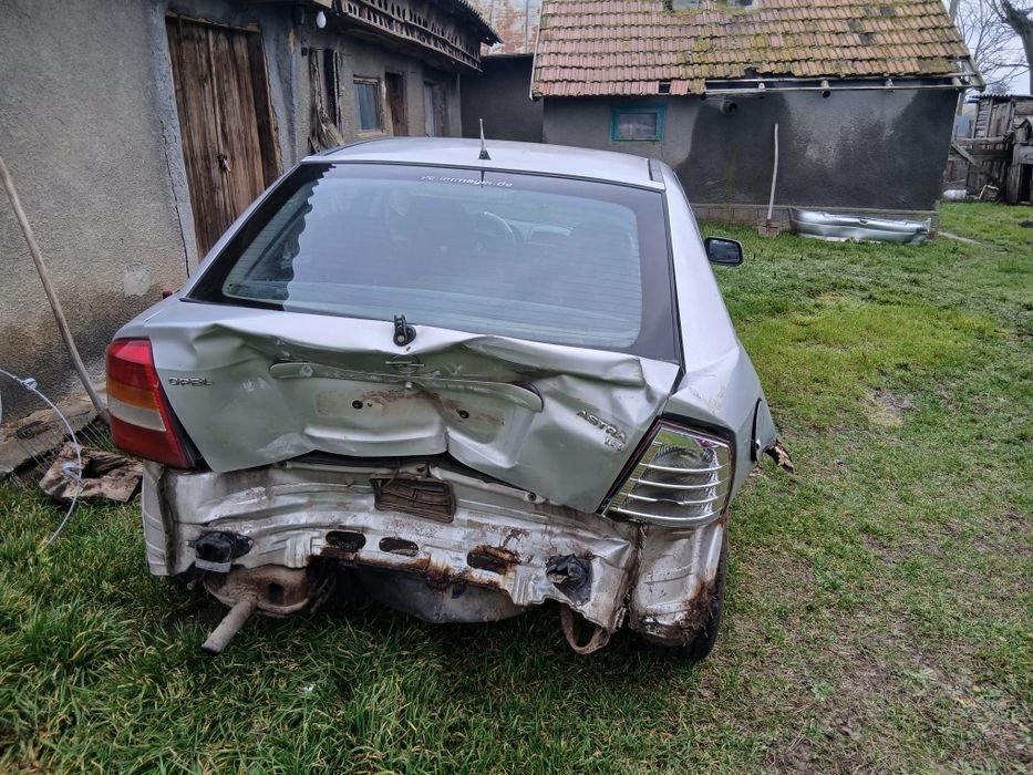 Vând Opel Astra preț 1100€