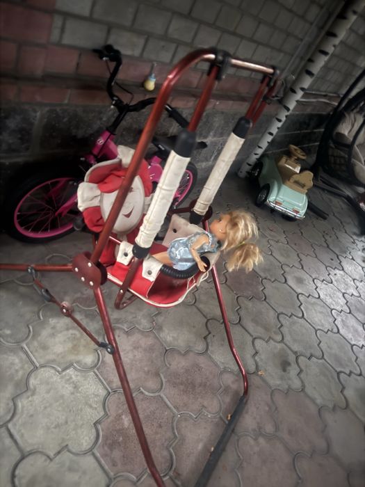 Продам качели в хорошем состояние