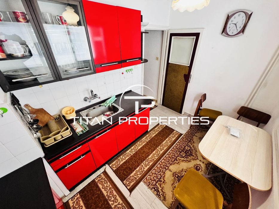 Дава се под наем Двустаен апартамент в Бургас, Зорница - 60 кв.м за 357 € - Снимка #1