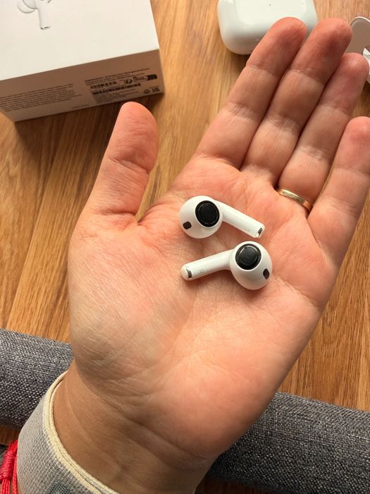 Apple AirPods Pro (2nd generation) – Отлично състояние