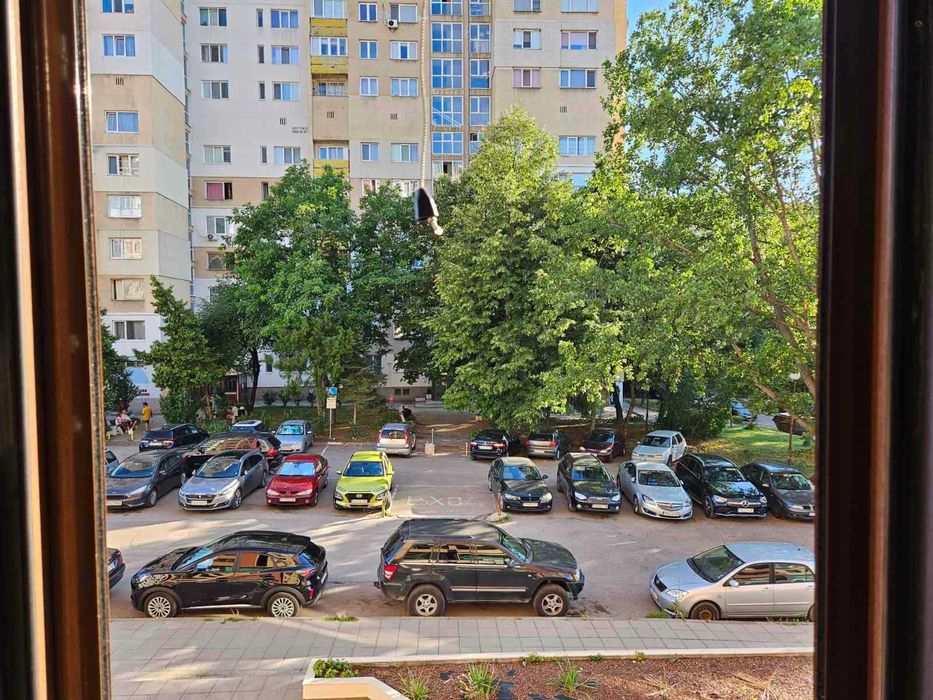 Дава се под наем Двустаен апартамент в София, Младост 1 - 60 кв.м за 484.5 € - Снимка #2