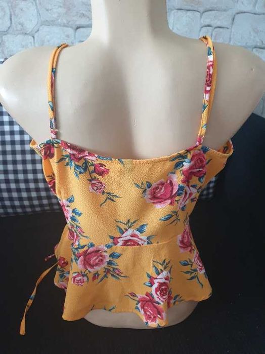 Top H&M Divided,marimea 42 dar merge mai putin,nou