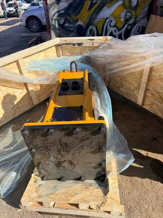 Picon pentru excavator 18 - 26 tone, greutate - 1855 kg, cui (spit) - 135 mm