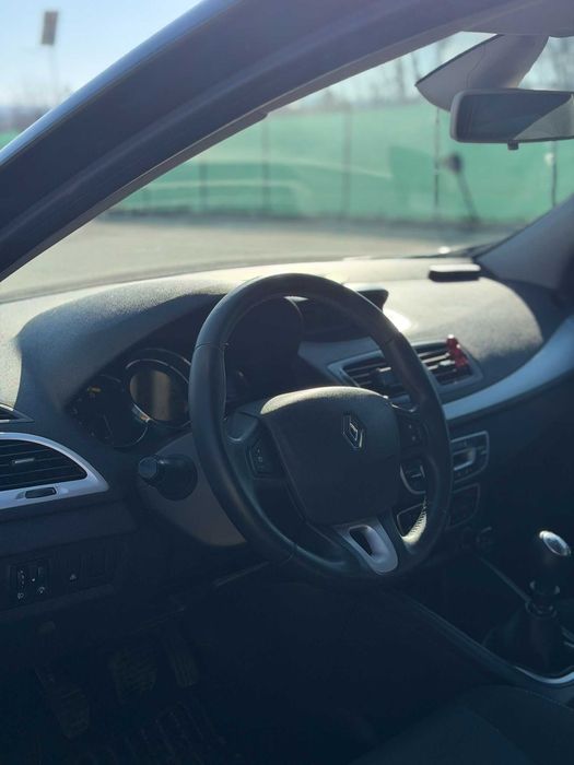 Vand Renault Megane 3 1.9 dCi