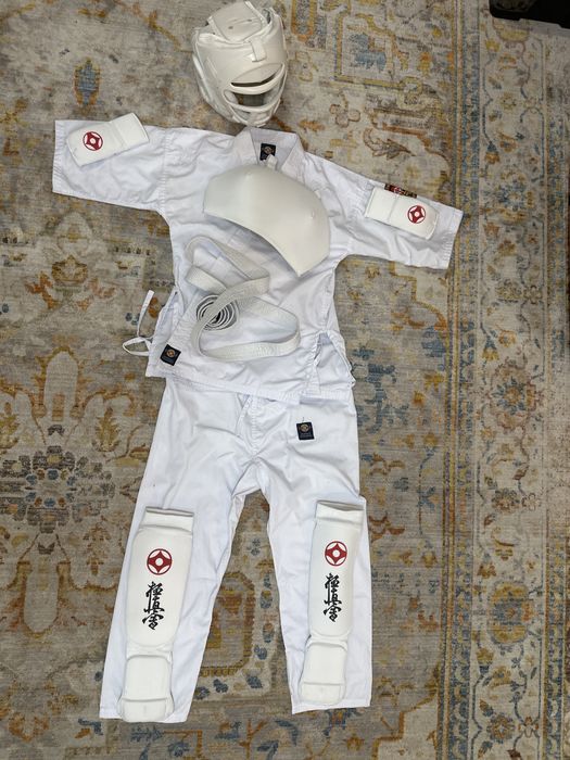 Продам кимоно для карате