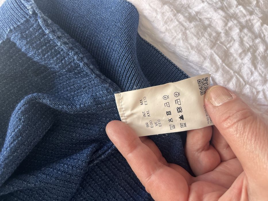 Bluza barbati HUGO  BOSS noua fara eticheta, marime L-XL