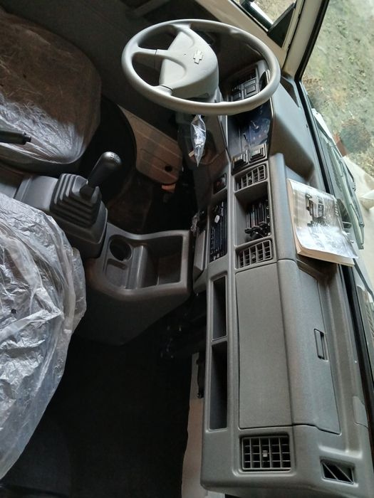 Дамас 2 янги салондан чикгаг