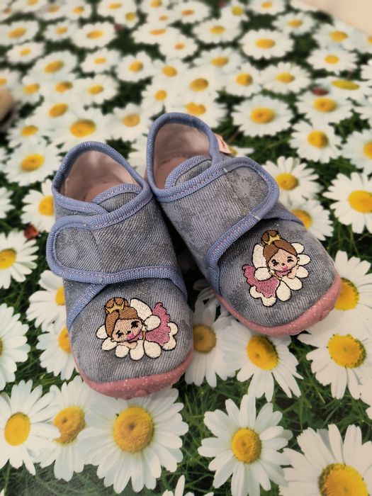 Обувки Biomechanics 21 номер-15 лв.