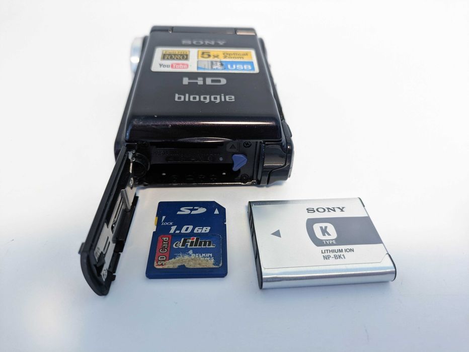 Компактна видеокамера Sony Bloggie MHS-CM5 HD 1080p