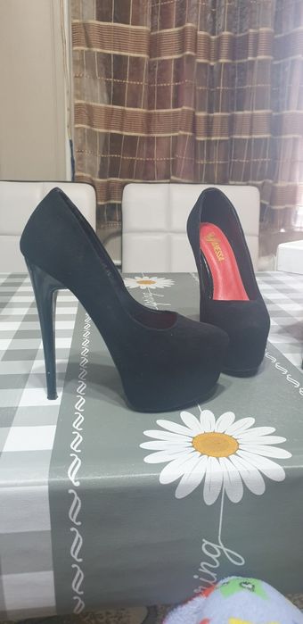 Женские туфли- лабутены